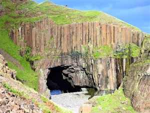 Carsaig Arches, Walks on Mull