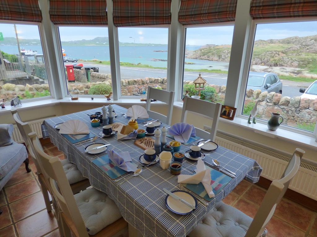 Dining room, Seaview B and B, Mull